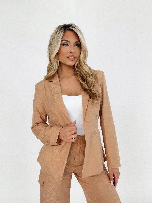 satin-jacquard-blazer