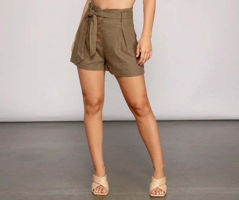 a-classic-vibe-linen-shorts-063030122200