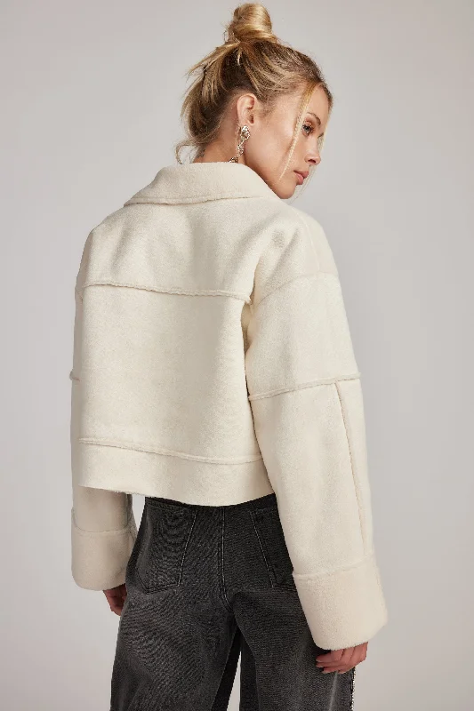 avery-cream-sherpa-jacket