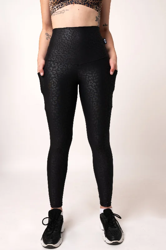 black-exotic-touch-jag-panel-pocket-extra-high-waisted-7-8-leggings