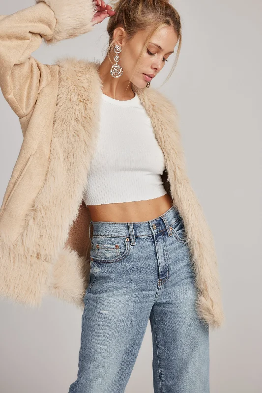 catherine-beige-faux-fur-trim-coat