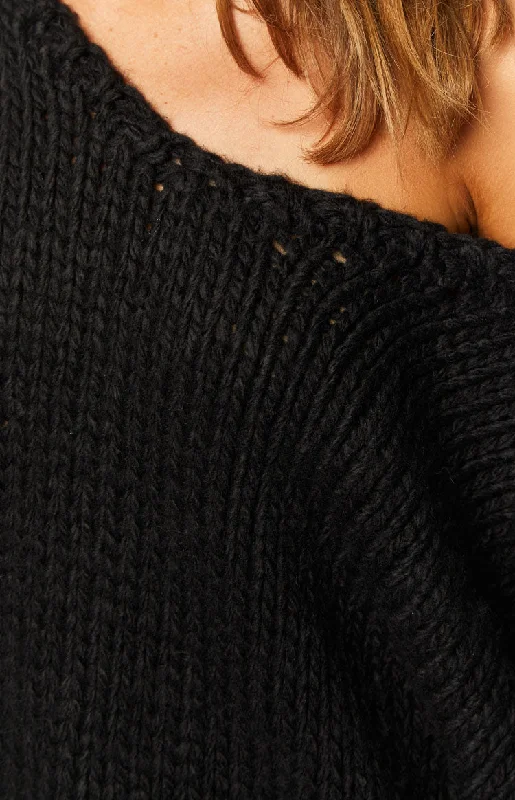 delvey-black-chunky-knit-sweater