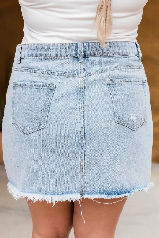 dont-think-twice-light-wash-distressed-denim-skirt