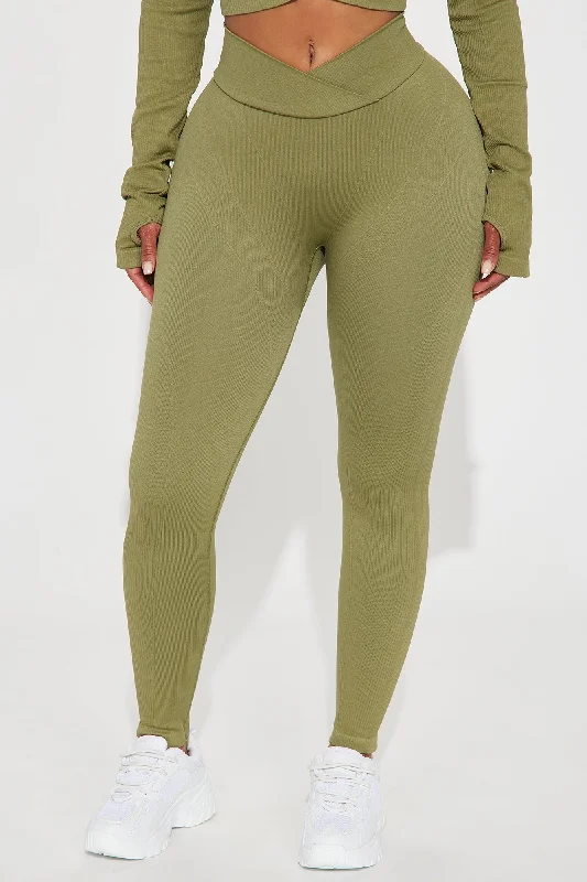 gianna-seamless-active-legging-olive