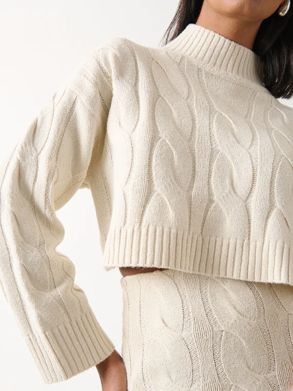 hunter-cropped-cable-knit-jumper-cream