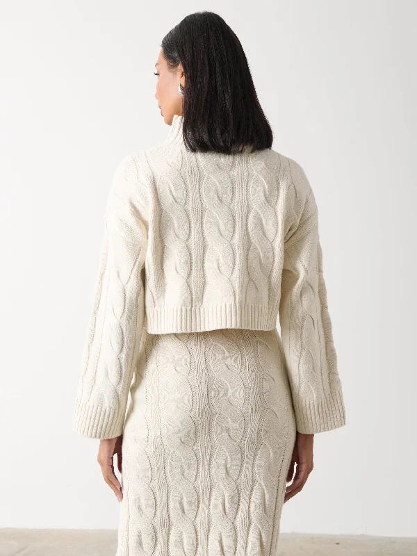 hunter-cropped-cable-knit-jumper-cream