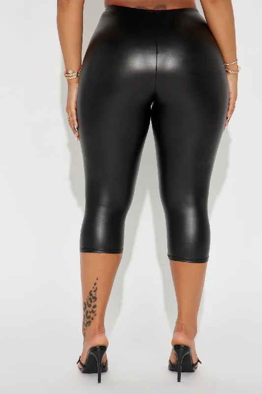 in-my-presence-faux-leather-capri-legging-black