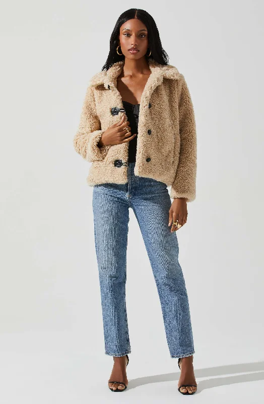 miley-faux-sherpa-jacket