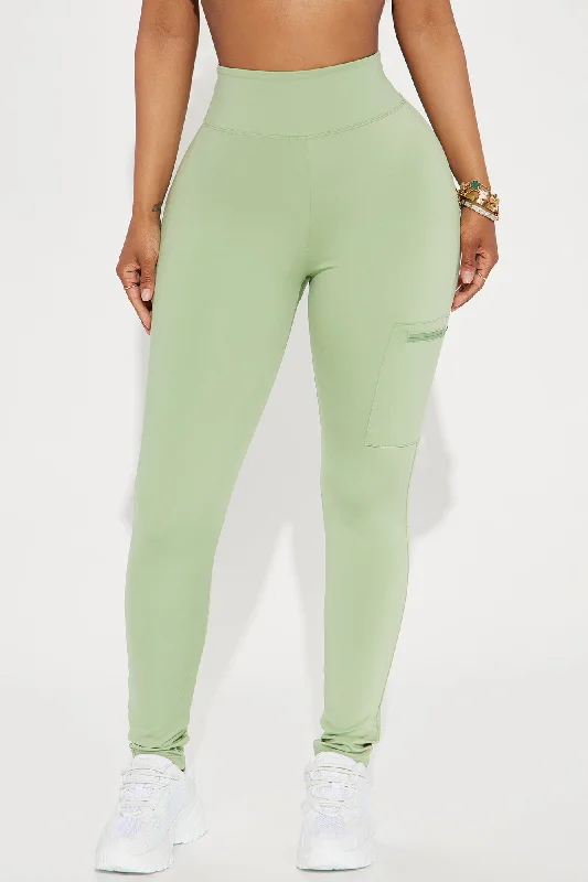 Pace Yourself Elevate Active Legging - Sage