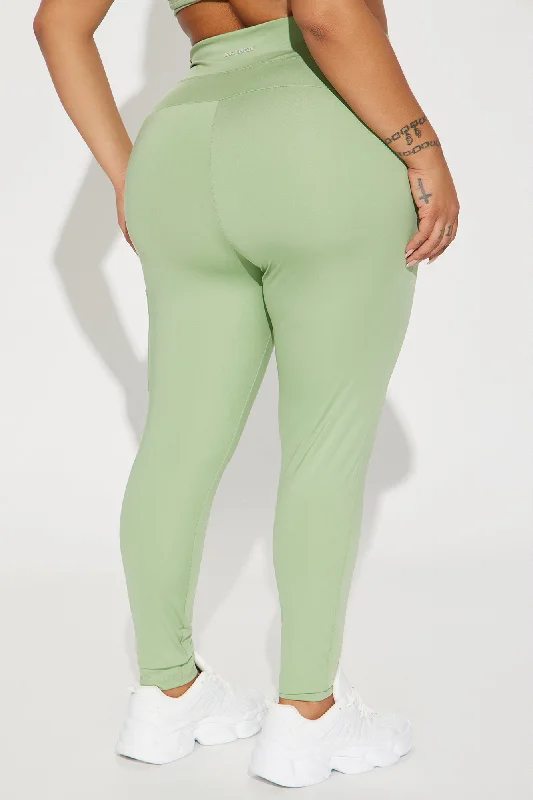 pace-yourself-elevate-active-legging-sage