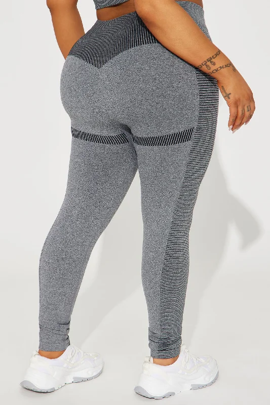 pump-infinity-seamless-shaping-active-legging-heather-grey