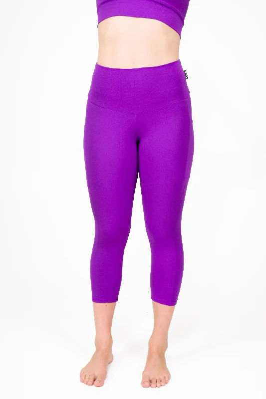 purple-body-contouring-panel-pocket-high-waisted-capri-leggings