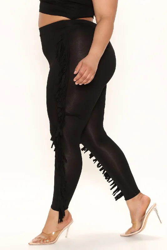 shake-it-like-a-fringe-shaker-legging-black