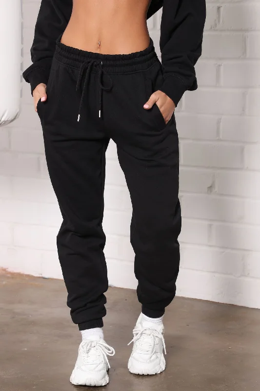 sport-essential-oversized-jogger-black