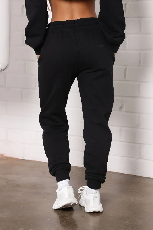 sport-essential-oversized-jogger-black