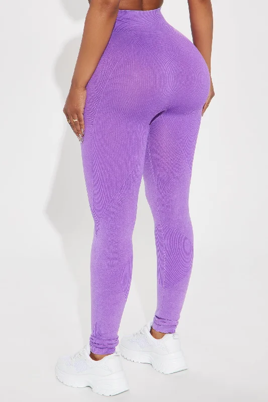 stretch-it-out-active-legging-lavender