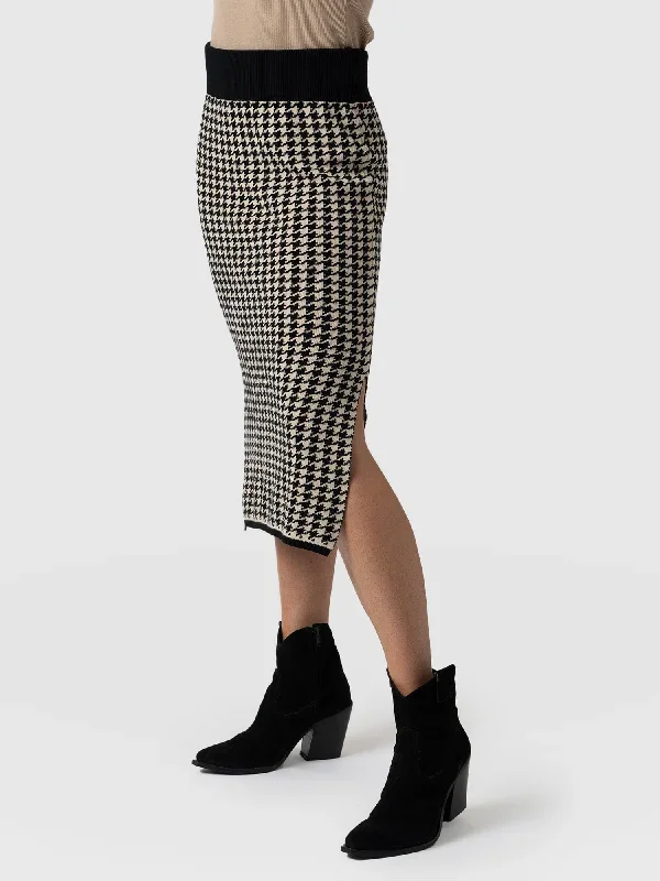 warren-pencil-skirt-houndstooth